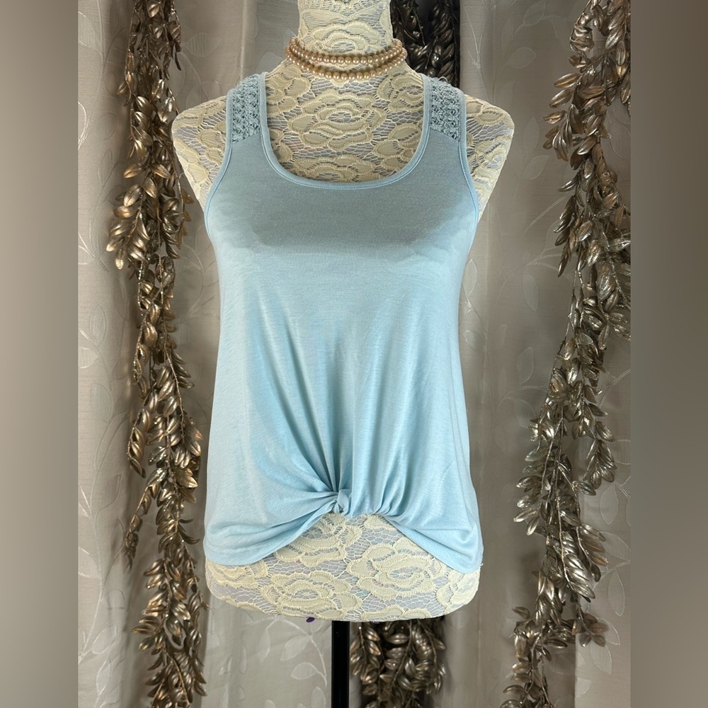 Hippie Rose Women Aqua Glow Twist Front Crochet Lace Tank Top XS‎ high low nwt
